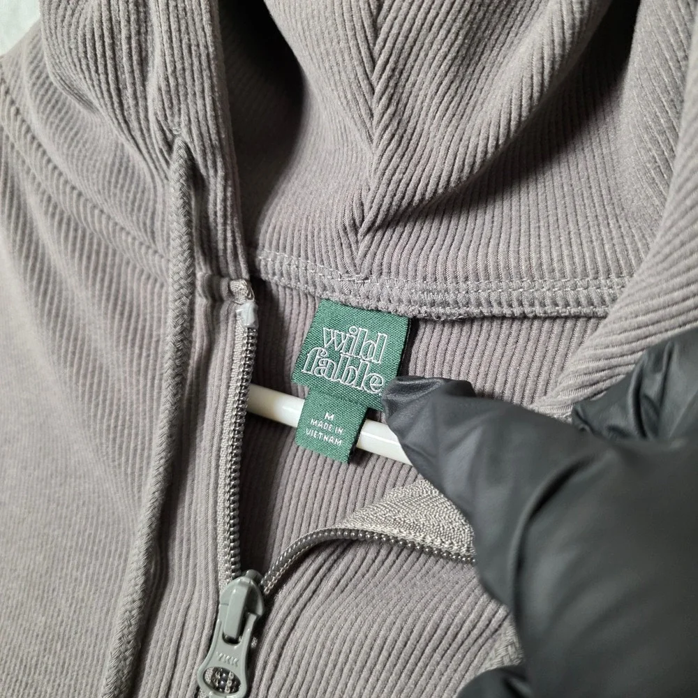 Wild Fable Ribbed Cropped Zip Hoodie Womens Size M Gray Brown - Picture 3 of 8